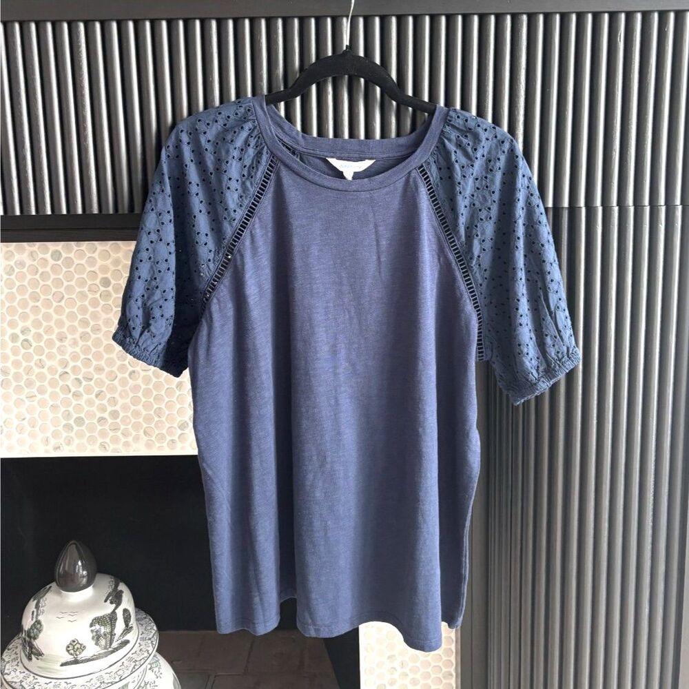 ✨ Johnnie-O Lydia Eyelet Puff Sleeve Blouse Navy Blue Tee XL ✨ - Picture 1 of 6